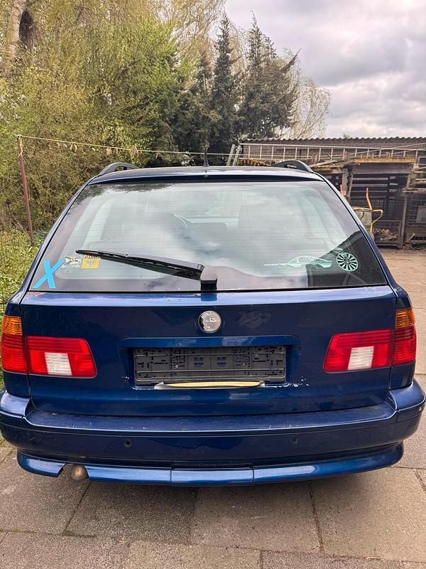 Gebraucht BMW 530 193 PS (141 kW) 2003 Blau Kombi