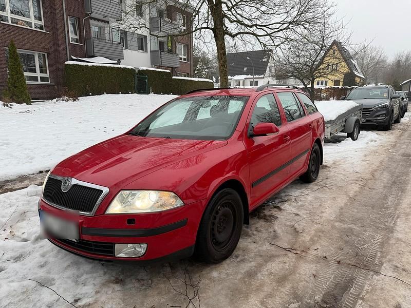 Rot Gebraucht 2006 Skoda Octavia Kombi | 1.799 € (Superpreis) - Bild 1/4