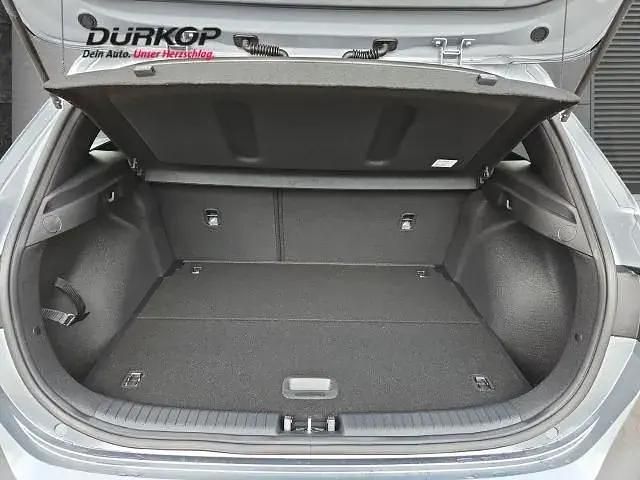 Second-hand Kia Ceed 140 CP (102 kW) 2025 Argintiu Hatchback