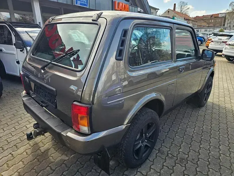Brugt Lada niva 83 HK (61 kW) 2021 Brun SUV