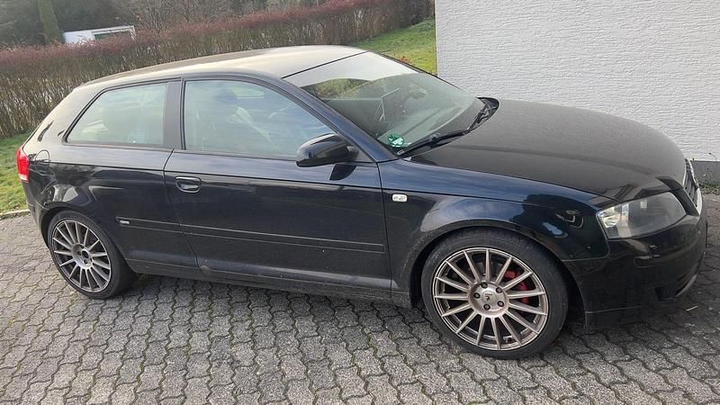 Schwarz Gebraucht 2003 Audi A3 S-Line Kleinwagen | 1.850 € (Fairer Preis) - Bild 1/4