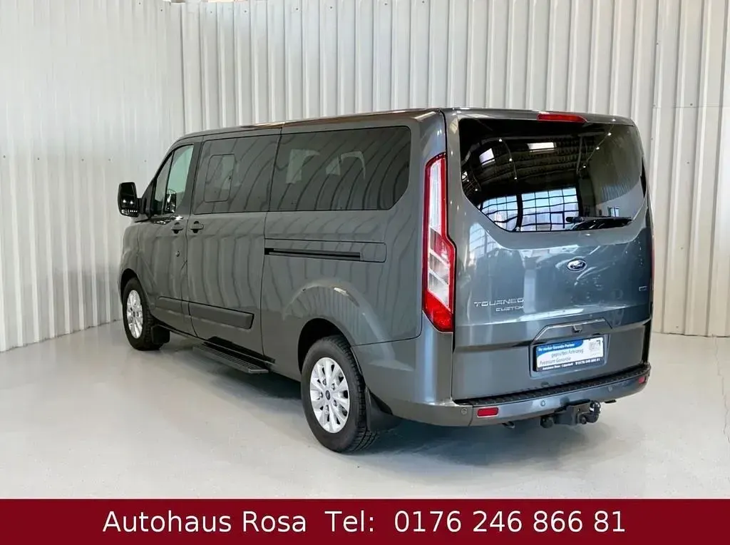 Gebraucht Ford Transit Custom Titanium 131 PS (96 kW) 2018 Grau Van / Kleinbus