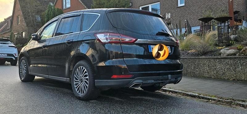 Gebraucht Ford S-MAX Titanium 190 PS (139 kW) 2019 Schwarz Van / Kleinbus