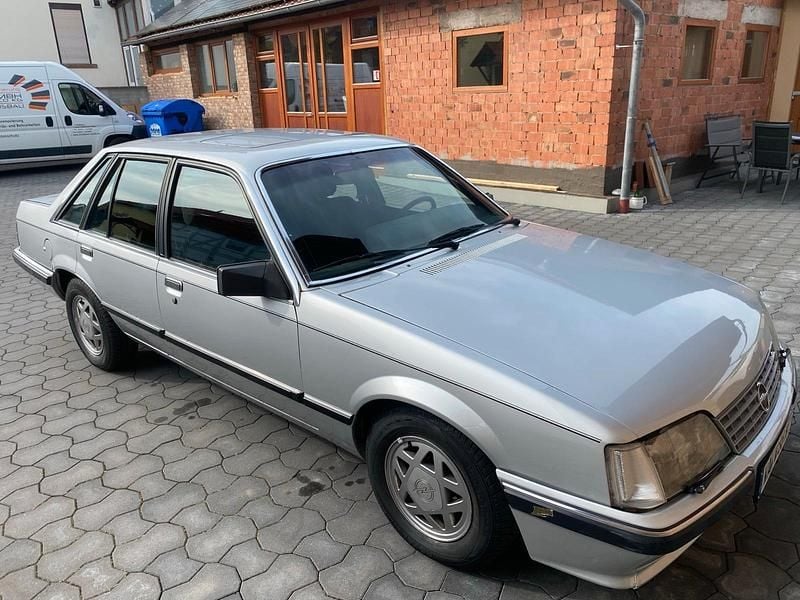 Gebraucht Opel Senator 156 PS (114 kW) 1986 Silber Limousine