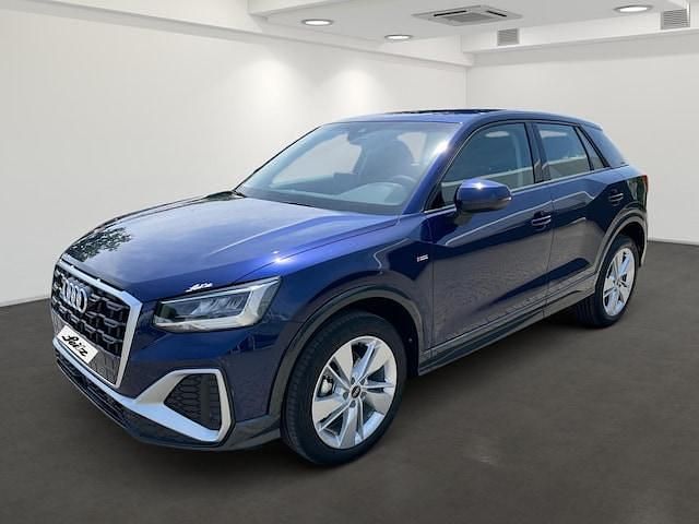 Gebraucht Audi Q2 S-Line 150 PS (110 kW) 2025 Navarrablau metallic SUV