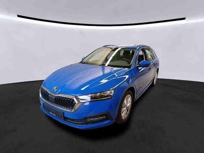 Blau Gebraucht 2022 Skoda Octavia Ambition Kombi | 21.480 € - Bild 1/2