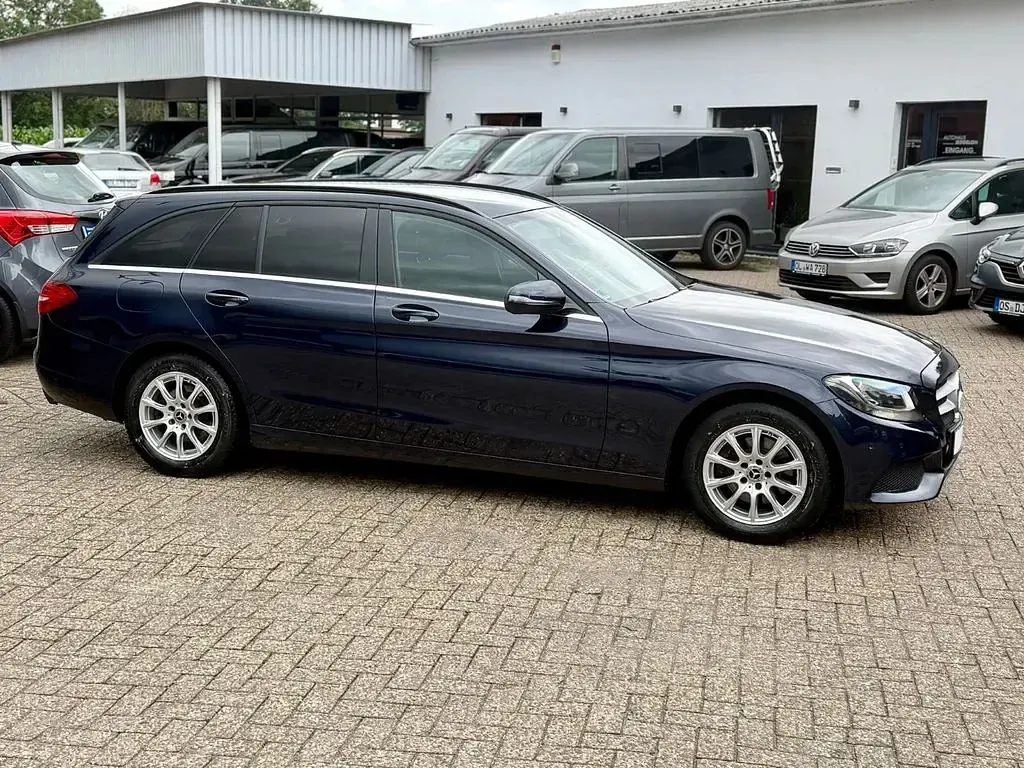 Gebraucht Mercedes C220 Elegance 170 PS (125 kW) 2017 Blau Kombi