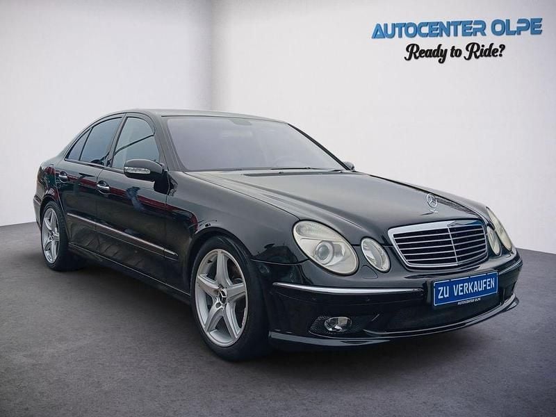 Gebraucht Mercedes E500 AMG 306 PS (225 kW) 2004 Schwarz Limousine