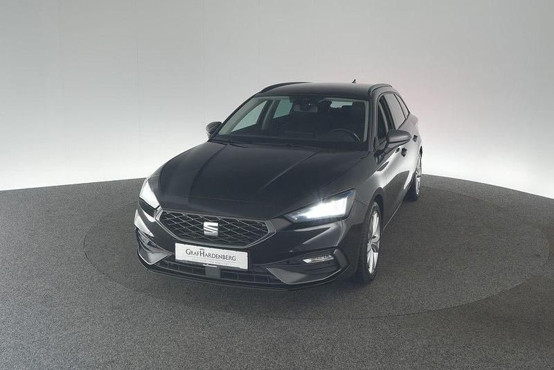 Schwarz Gebraucht 2022 Seat Leon ST FR-Line Kombi | 19.490 € (Superpreis) - Bild 1/4