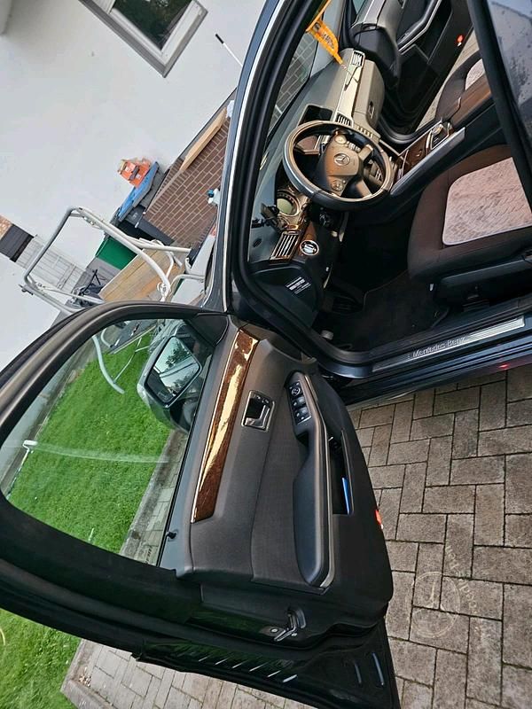 Gebraucht Mercedes E300 231 PS (169 kW) 2010 Grau Limousine