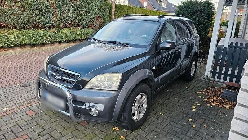 Grau Gebraucht 2004 Kia Sorento SUV | 1.700 € (Guter Preis) - Bild 1/4