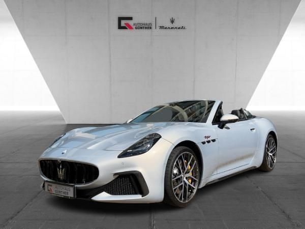 Weiß (bianco astro) Neu 2025 Maserati GranCabrio Coupé | 156.990 € - Bild 1/4