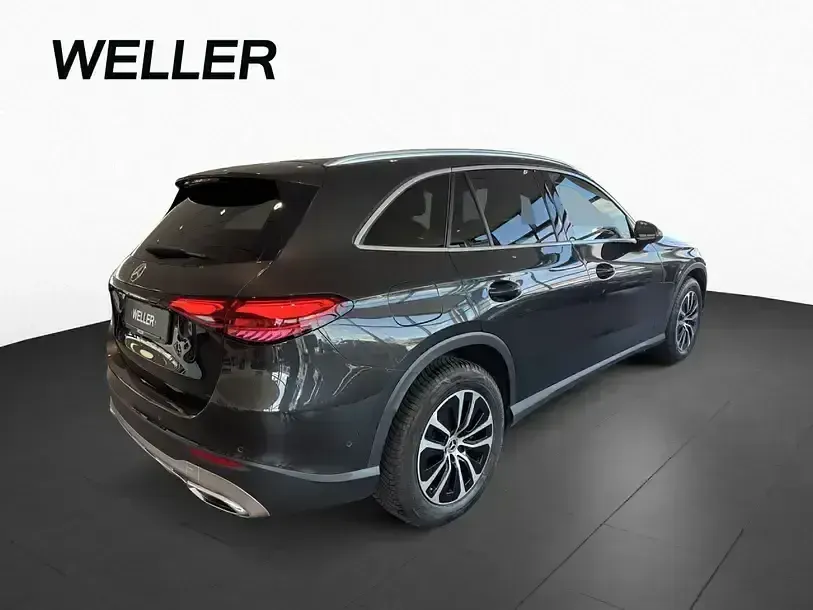 Gebraucht Mercedes GLC220 197 PS (144 kW) 2022 Grafitigrau (grau) SUV