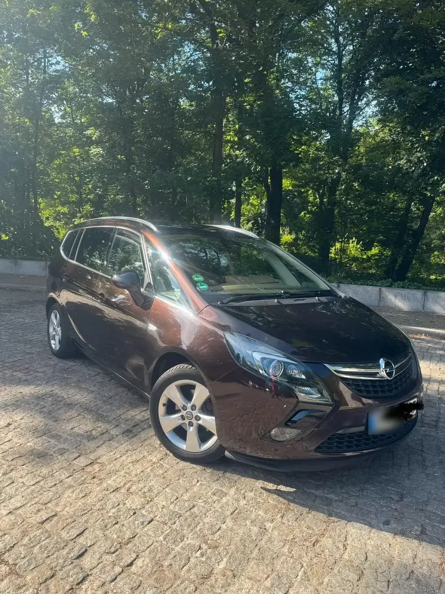 Gebraucht Opel Zafira 131 PS (96 kW) 2013 Braun Van / Kleinbus