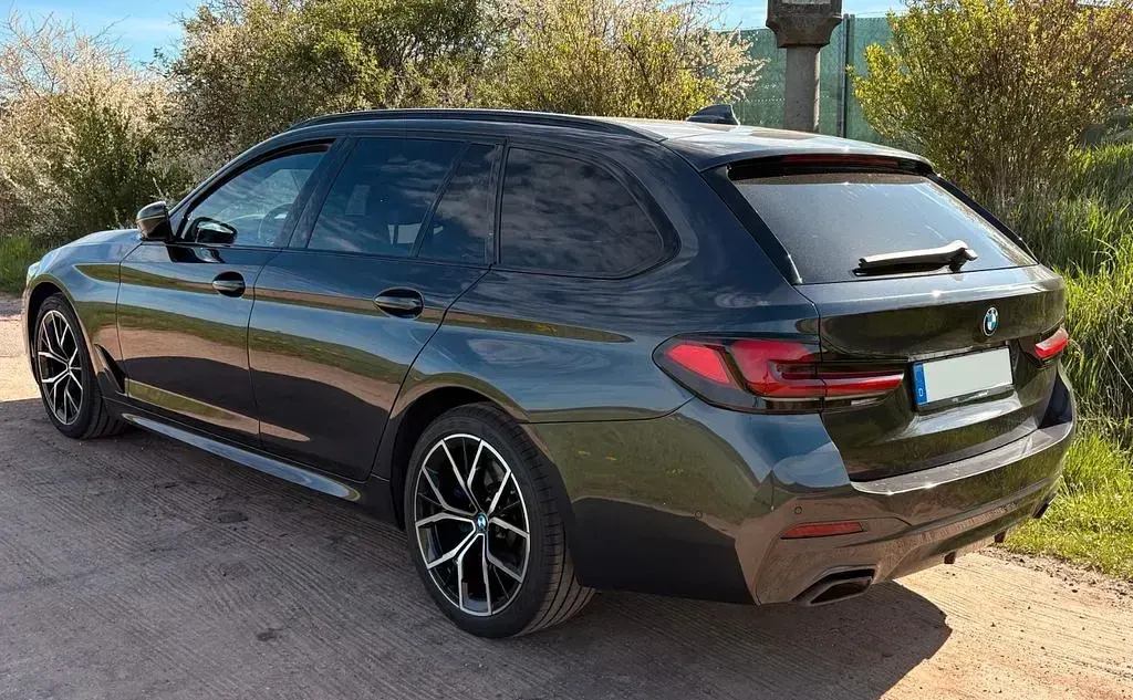 Używany BMW 530 Performance 286 KM (210 kW) 2022 Szary Kombi