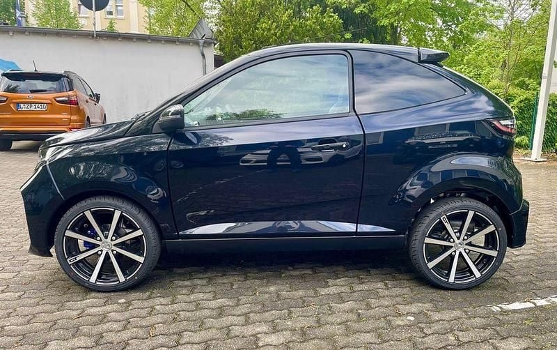 Neu Aixam Coupe GTI 2026 Schwarz Coupé