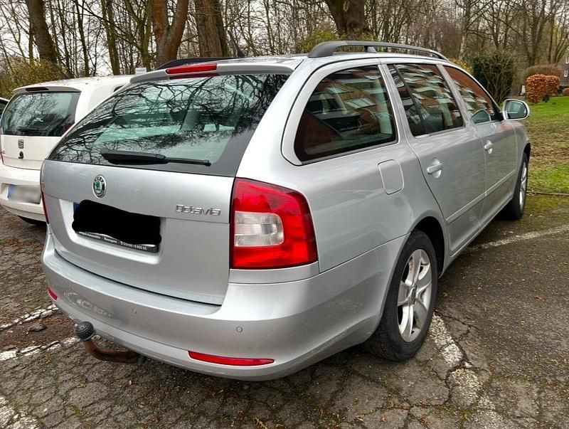 Gebraucht Skoda Octavia 160 PS (117 kW) 2009 Silber Kombi
