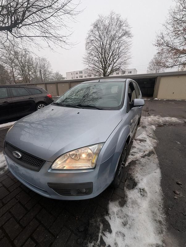 Second-hand Ford Focus 100 CP (73 kW) 2007 Albastru Break