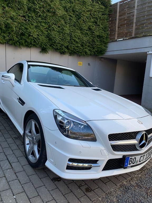Gebraucht Mercedes SLK200 184 PS (135 kW) 2015 Weiß Cabrio