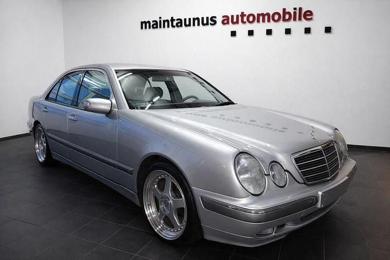 Gebraucht Mercedes E240 170 PS (125 kW) 1999 Silber Limousine
