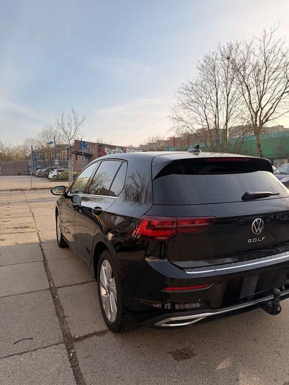 Gebraucht VW Golf VII Style 150 PS (110 kW) 2019 Schwarz Limousine