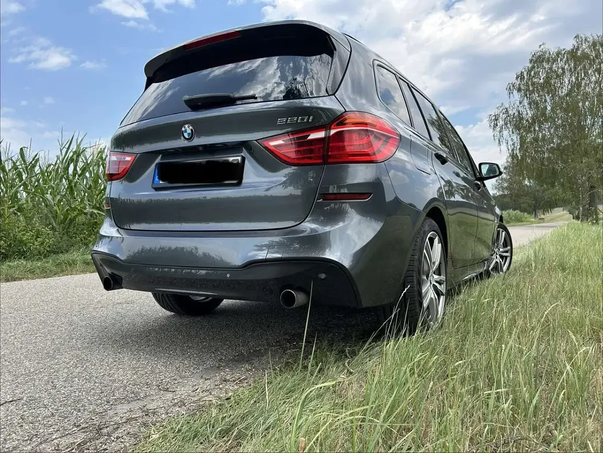 Gebraucht BMW 220 M Sport 192 PS (141 kW) 2016 Grau Van / Kleinbus