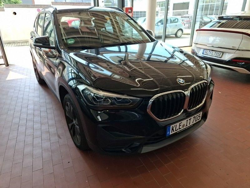 Schwarz schwarz ii Gebraucht 2020 BMW X1 Advantage SUV | 19.500 € (Guter Preis) - Bild 1/3