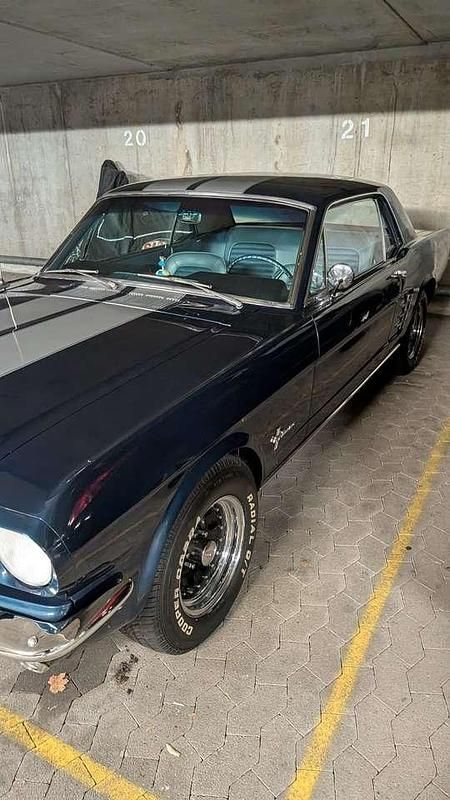 Blau Gebraucht 1966 Ford Mustang Limousine | 32.000 € - Bild 1/4