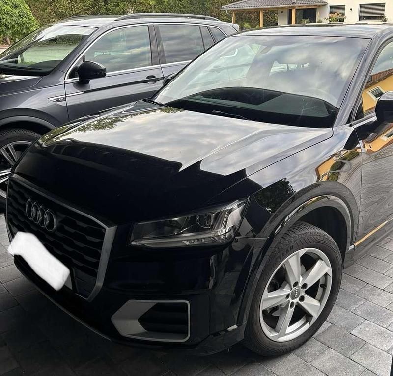 Schwarz Gebraucht 2020 Audi Q2 Sport SUV | 15.500 € (Guter Preis) - Bild 1/4