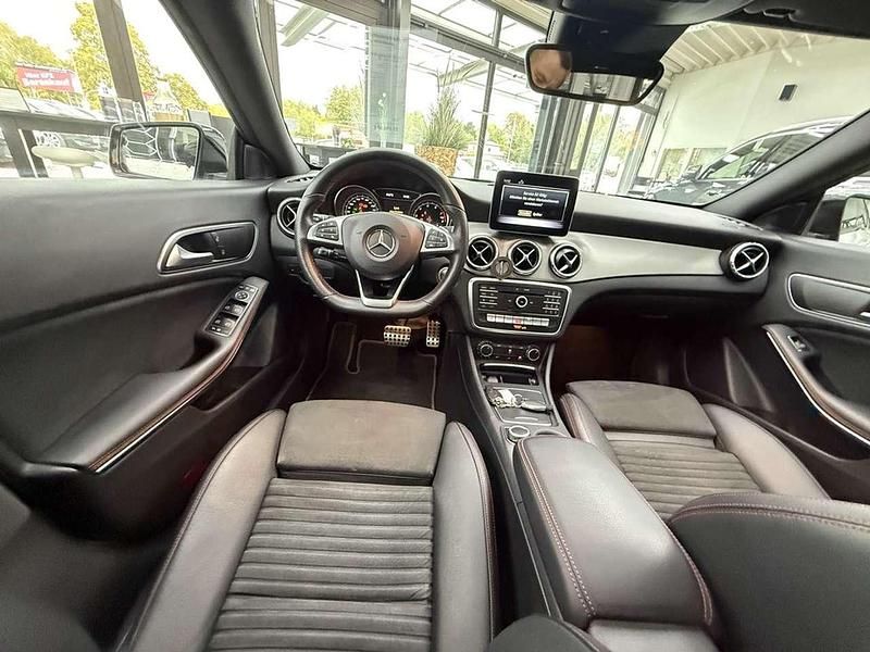 Gebraucht Mercedes CLA200 AMG line 156 PS (114 kW) 2019 Polarweiss  unilack Kombi