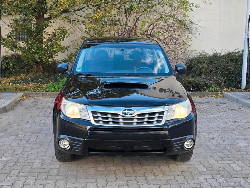 Schwarz Gebraucht 2012 Subaru Forester SUV | 3.950 € (Teuer) - Bild 1/4