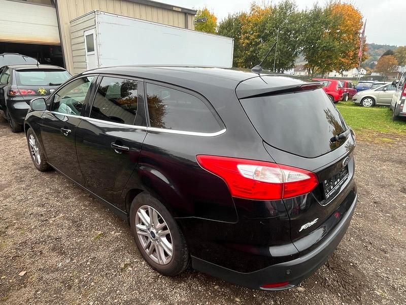 Gebraucht Ford Focus S 125 PS (91 kW) 2014 Schwarz Kombi