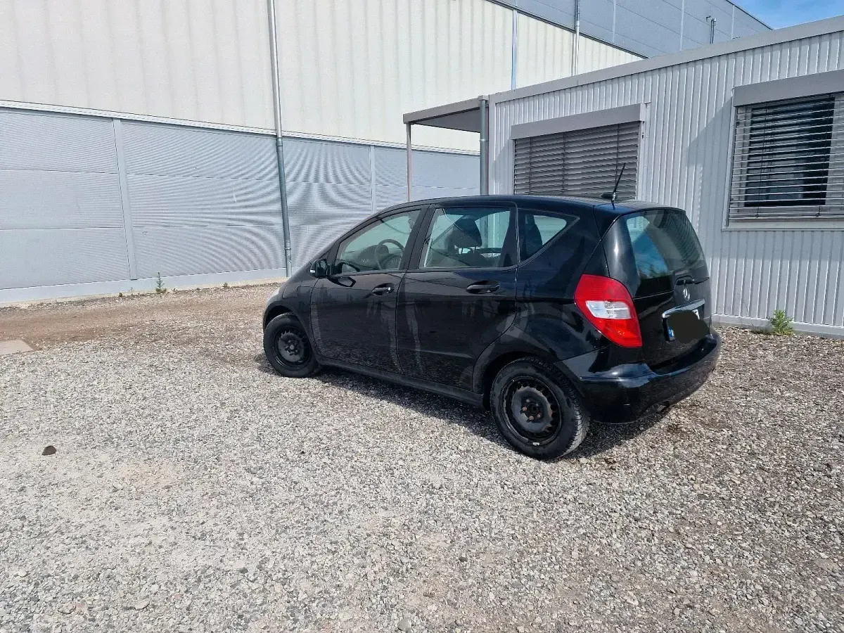 Gebraucht Mercedes A150 95 PS (69 kW) 2009 Schwarz Kleinwagen