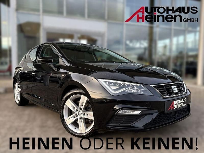 Mitternachtsschwarz Gebraucht 2017 Seat Leon Limousine | 17.600 € (Fairer Preis) - Bild 1/4