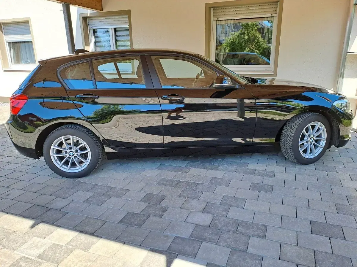 Gebraucht BMW 116 Advantage 109 PS (80 kW) 2017 Schwarz Kleinwagen