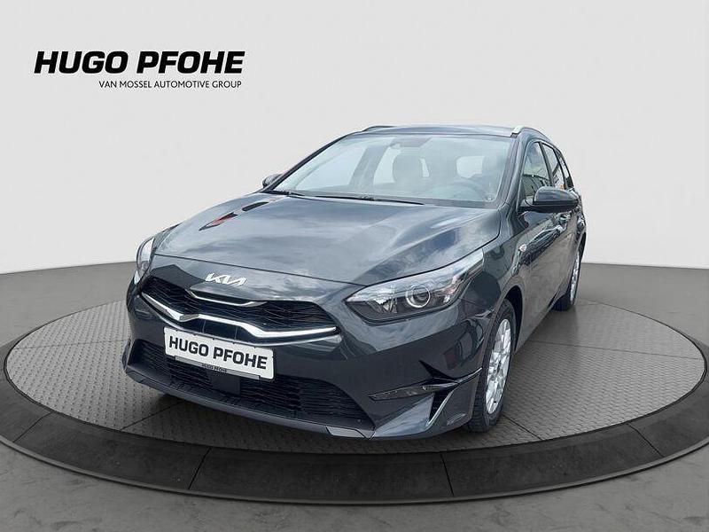 Pentametal Gebraucht 2024 Kia Ceed Vision Kombi | 21.690 € (Fairer Preis) - Bild 1/4