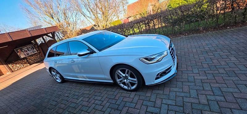 Gebraucht Audi S6 Ambiente 420 PS (308 kW) 2014 Weiß Kombi