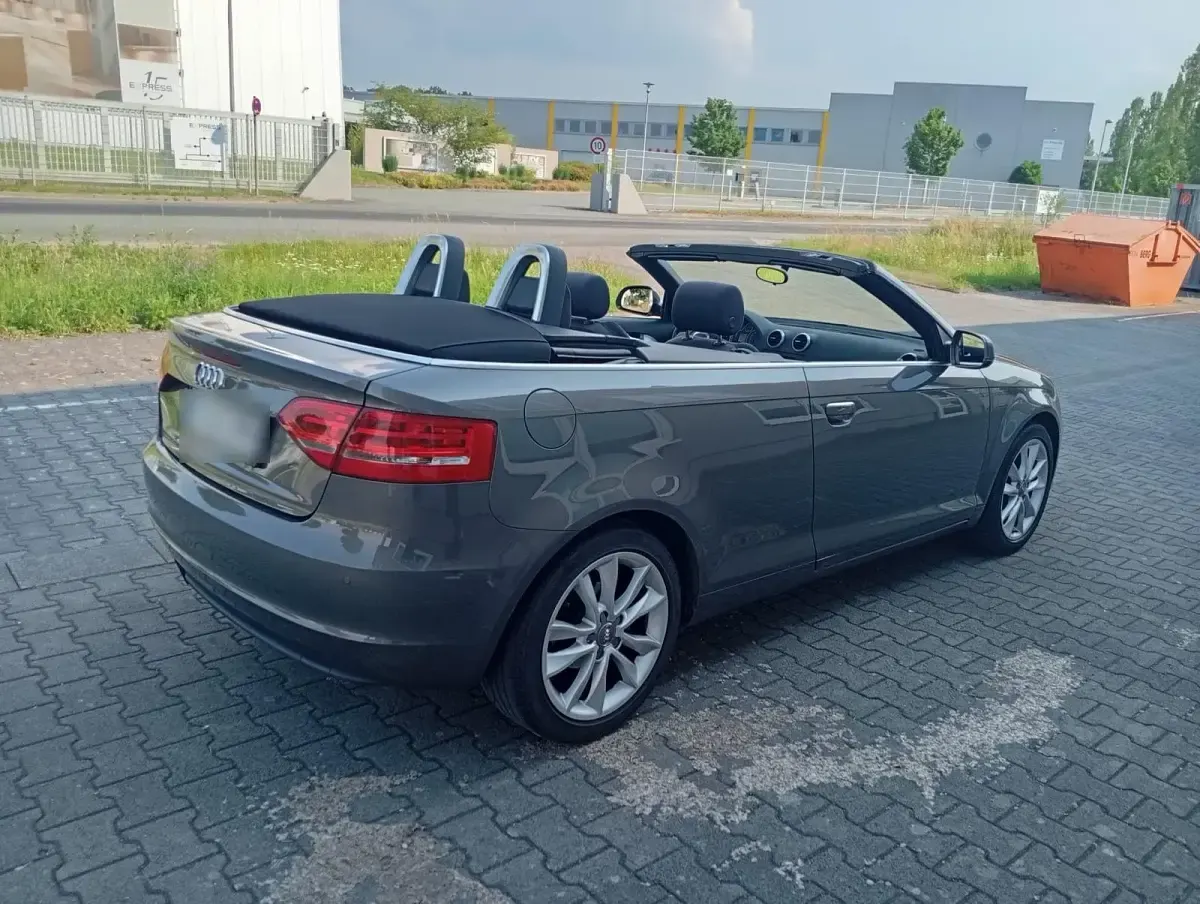 Gebraucht Audi A3 Cabriolet 160 PS (117 kW) 2011 Braun Cabrio