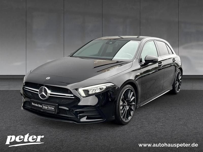 Metalliclack kosmosschwarz Gebraucht 2021 Mercedes A35 AMG AMG Limousine | 33.810 € (Superpreis) - Bild 1/4
