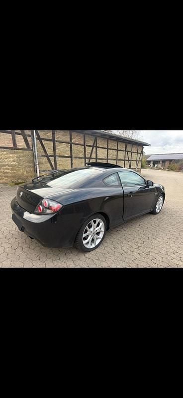 Gebraucht Hyundai Coupé 142 PS (104 kW) 2009 Schwarz Coupé