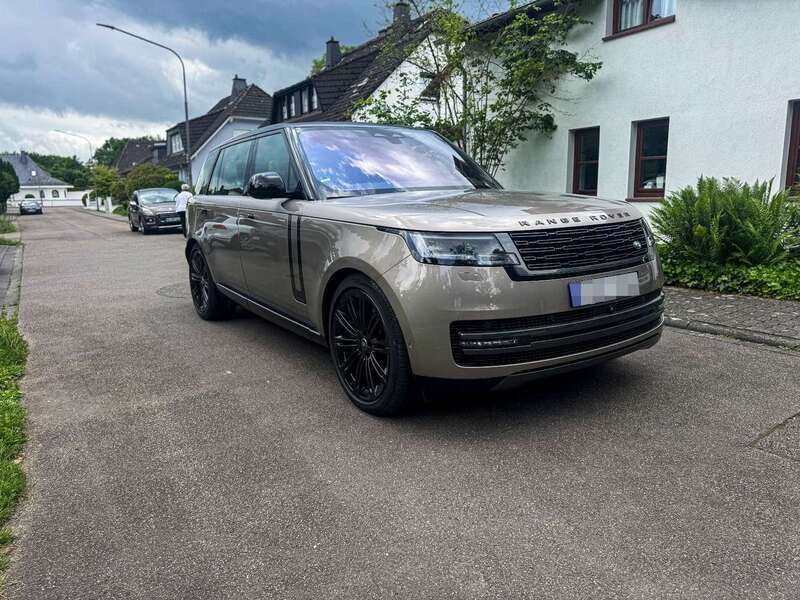 Lantau bronze Gebraucht 2022 Land Rover Range Rover Autobiography SUV | 144.950 € (Superpreis) - Bild 1/4