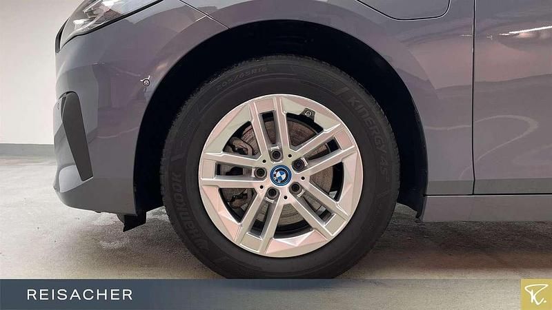 Gebraucht BMW 225 Active Tourer Efficient Dynamics 245 PS (180 kW) 2022 Sparkling kupfergrau metallic Van / Kleinbus