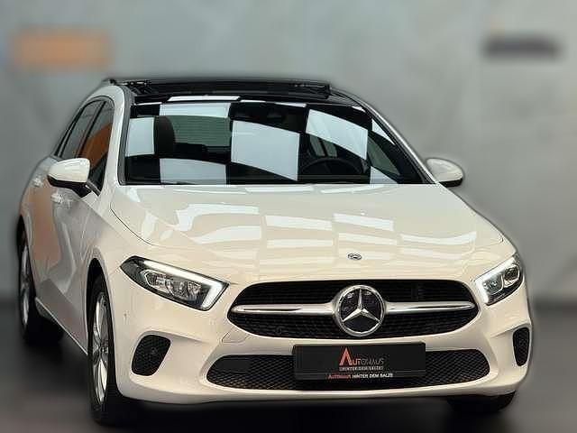 Weiß Gebraucht 2019 Mercedes A180 Edition 1 | 25.700 € (Fairer Preis) - Bild 1/1