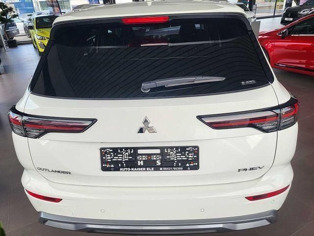 Gebraucht Mitsubishi Outlander P-HEV Edition 306 PS (225 kW) 2025 Weiss Kombi