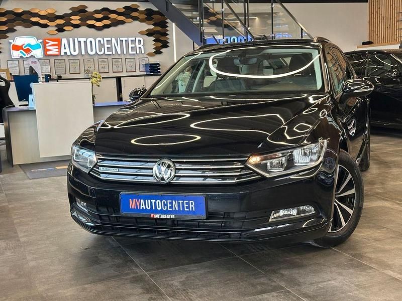 Gebraucht VW Passat 120 PS (88 kW) 2018 Schwarz Kombi