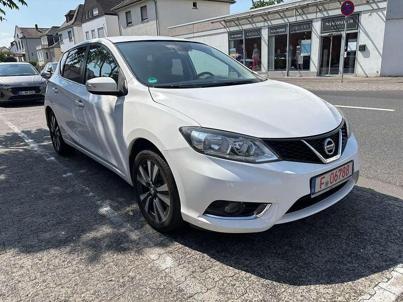 Gebraucht Nissan Pulsar N-Connecta 116 PS (85 kW) 2017 Weiß Kleinwagen