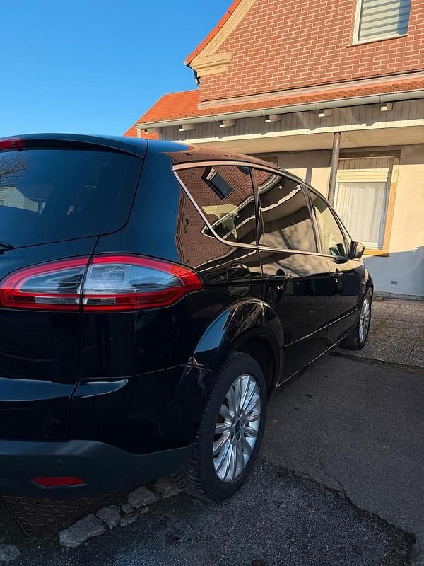 Gebraucht Ford S-MAX S 140 PS (102 kW) 2012 Schwarz Van / Kleinbus