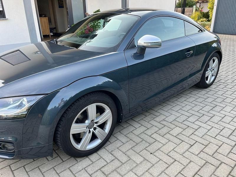 Grau Gebraucht 2009 Audi TT S-Line Coupé | 14.300 € (Fairer Preis) - Bild 1/4