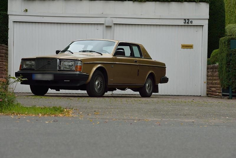 Gebraucht Volvo 262 108 PS (79 kW) 1979 Gold Coupé