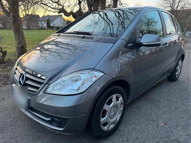 Gebraucht Mercedes A160 95 PS (69 kW) 2010 Grau Kleinwagen
